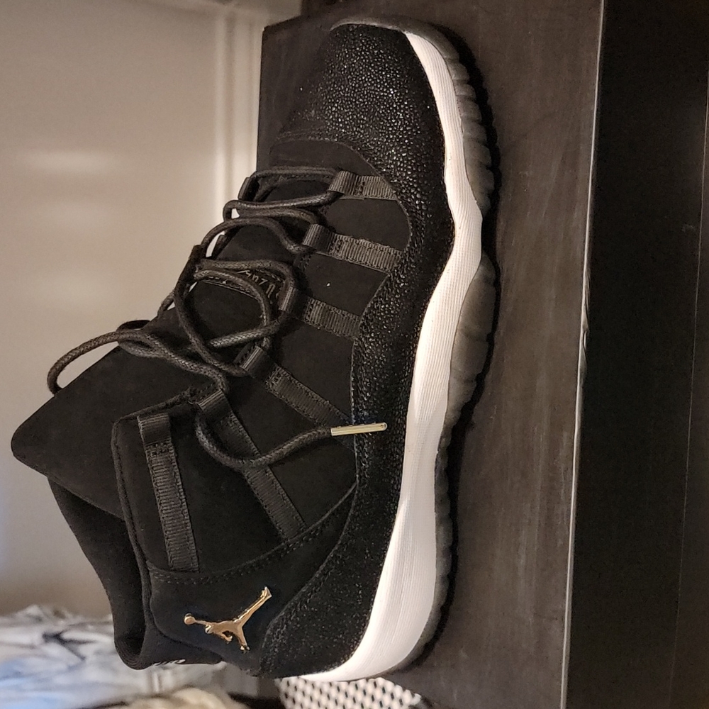 Girls shoes or Women